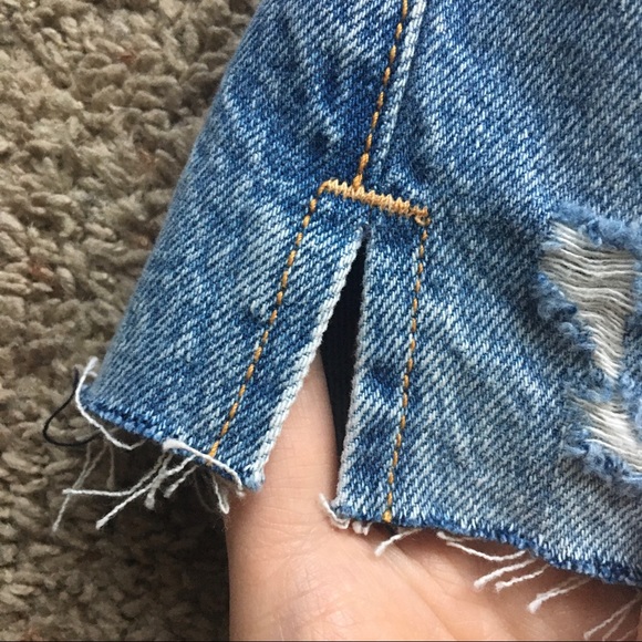 Revice Distressed Cutoff Denim Shorts - Size 27 - Picture 7 of 16